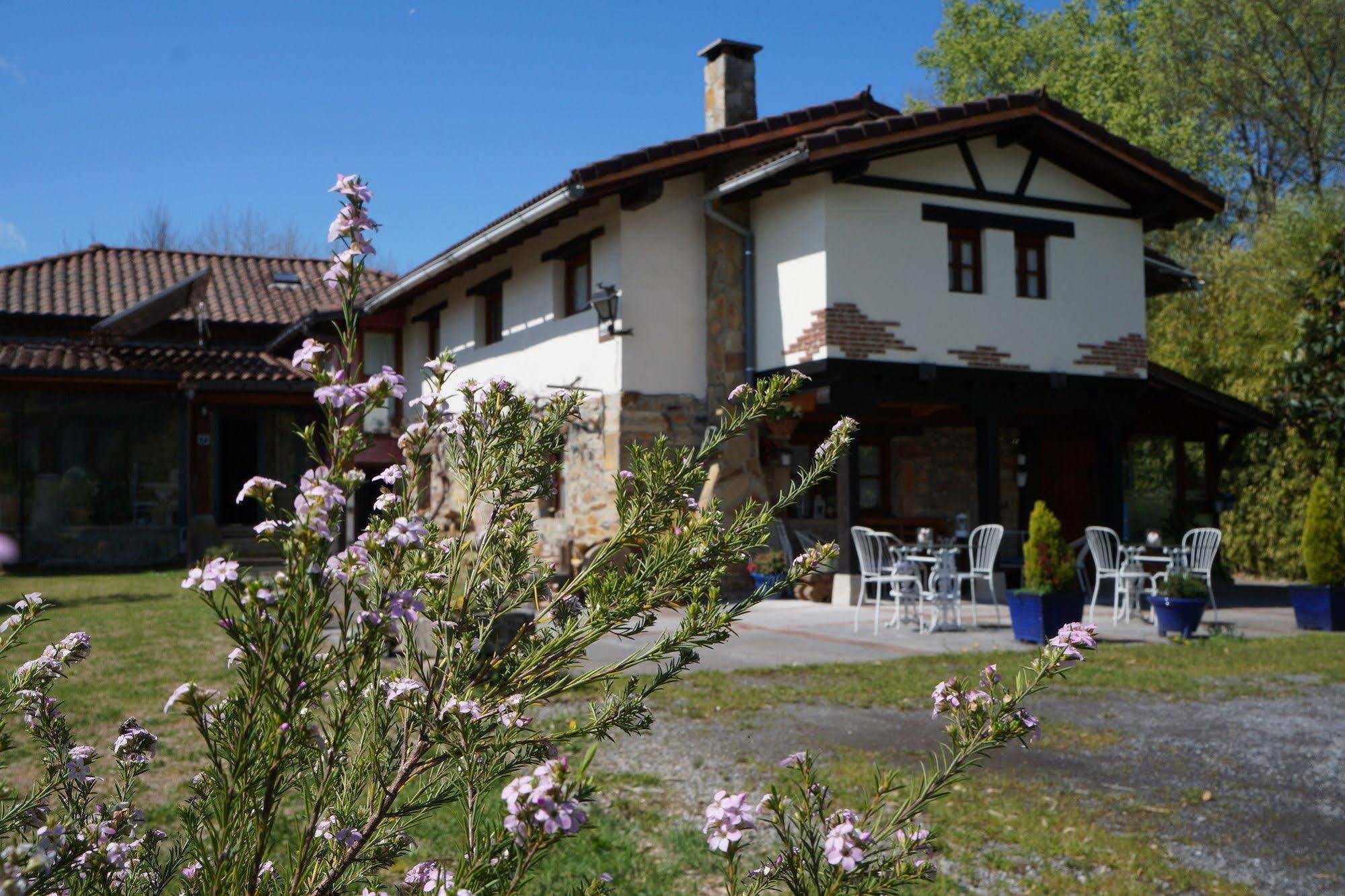 Agroturismo Ibarra Amorebieta-Etxano Exterior photo